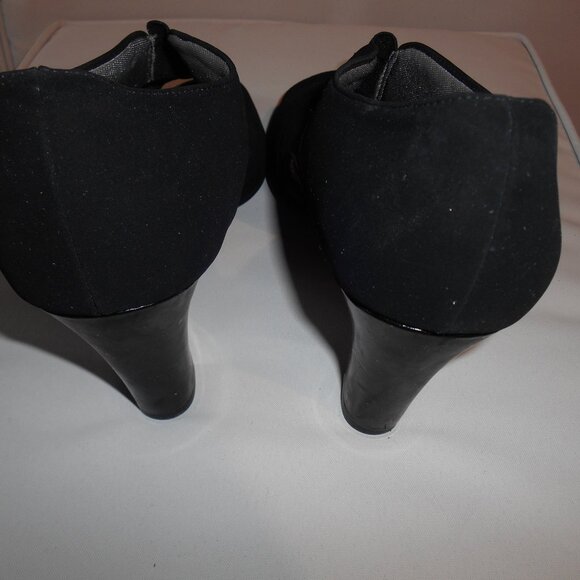 LIFESTRIDE BLACK SUEDE OPEN TOE HIGH HEEL SHOE SIZE 7.5 - Picture 3 of 7